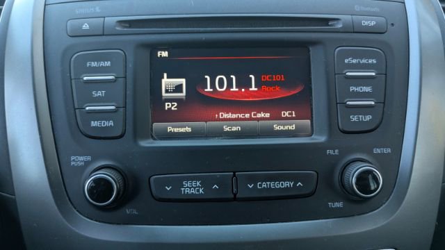 Used 2015 Kia Sorento LX image 39