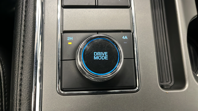 Used 2018 Ford Expedition Max XLT w/ Equipment Group 202A AWD/4WD image 33