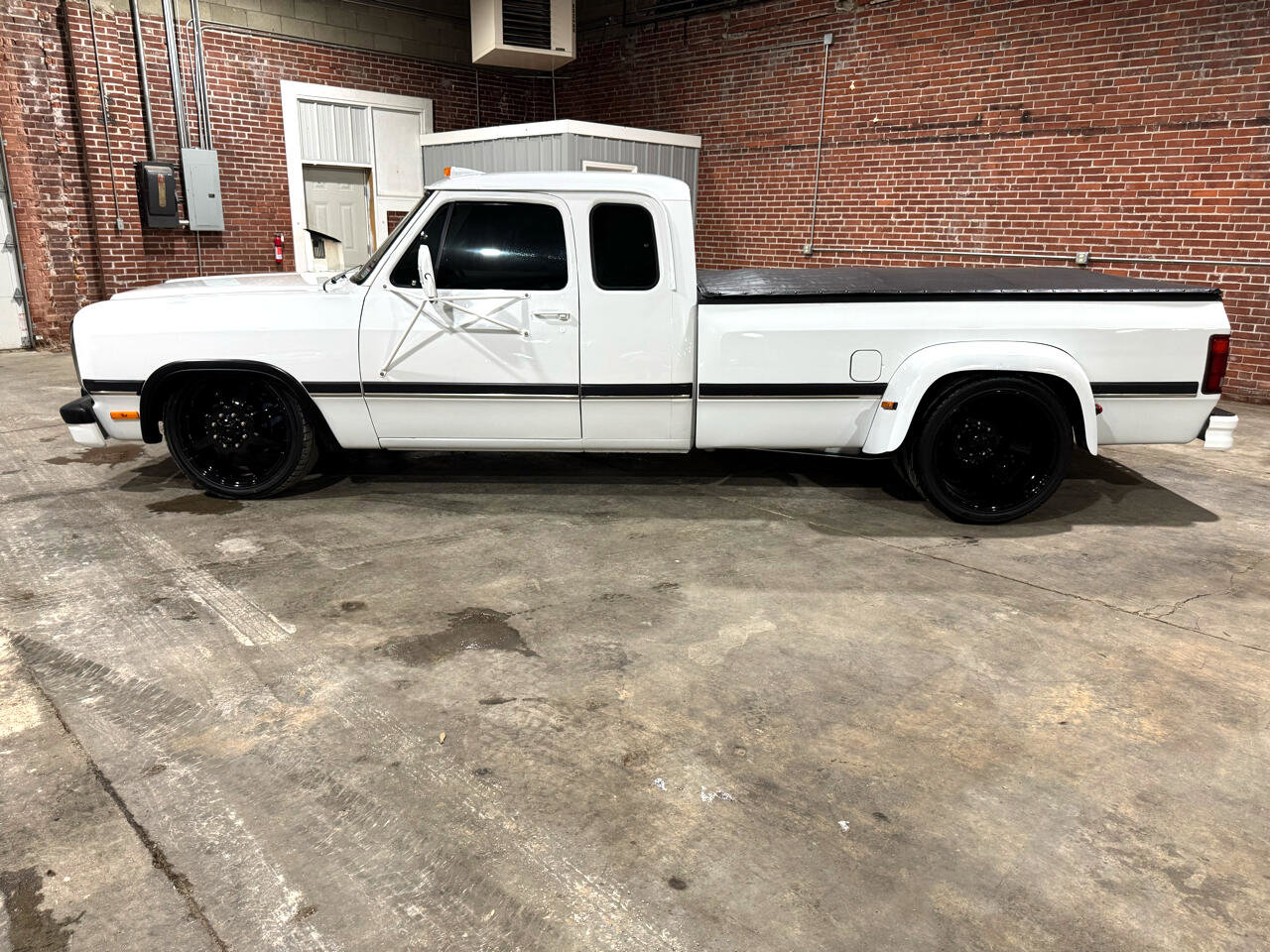 Used 1993 Dodge D/W Truck 350 image 7