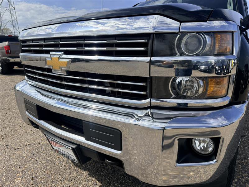 Used 2015 Chevrolet Silverado 2500 LT w/ LT Convenience Package AWD/4WD image 10