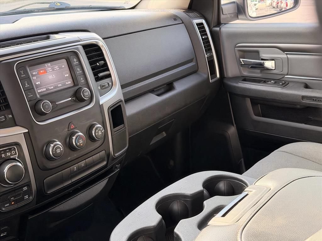 Used 2021 RAM 1500 Classic SLT AWD/4WD image 14