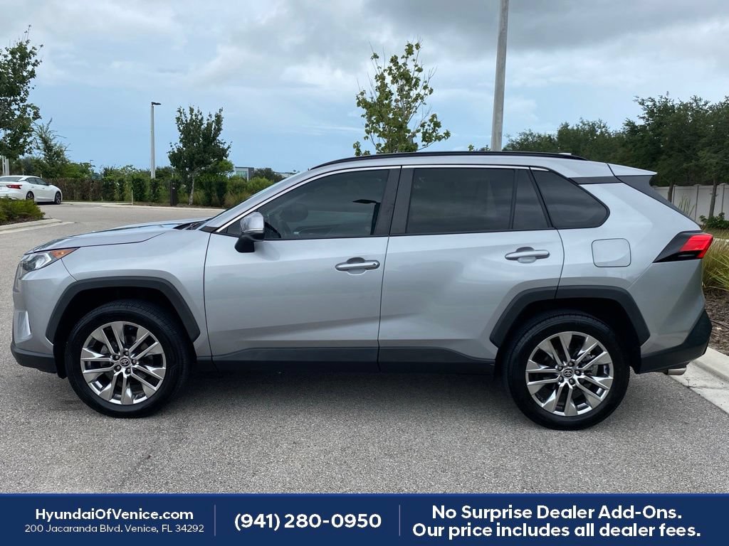 Used 2021 Toyota RAV4 XLE Premium FWD image 32