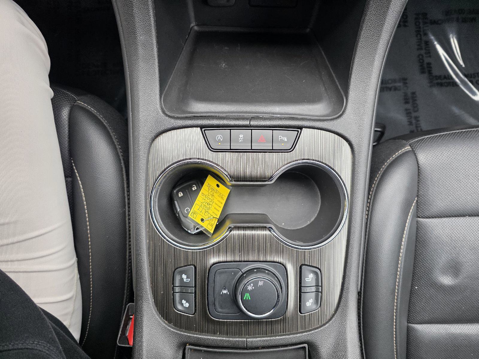 Used 2023 GMC Acadia SLT image 22