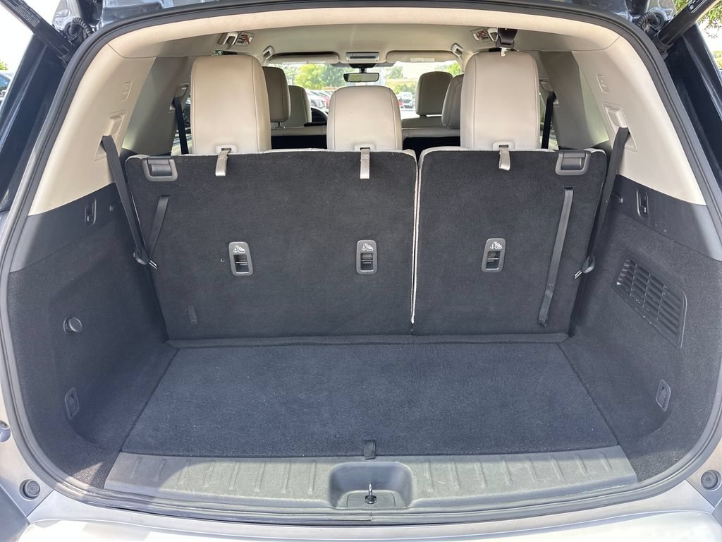 Used 2023 Nissan Pathfinder SL AWD/4WD image 42