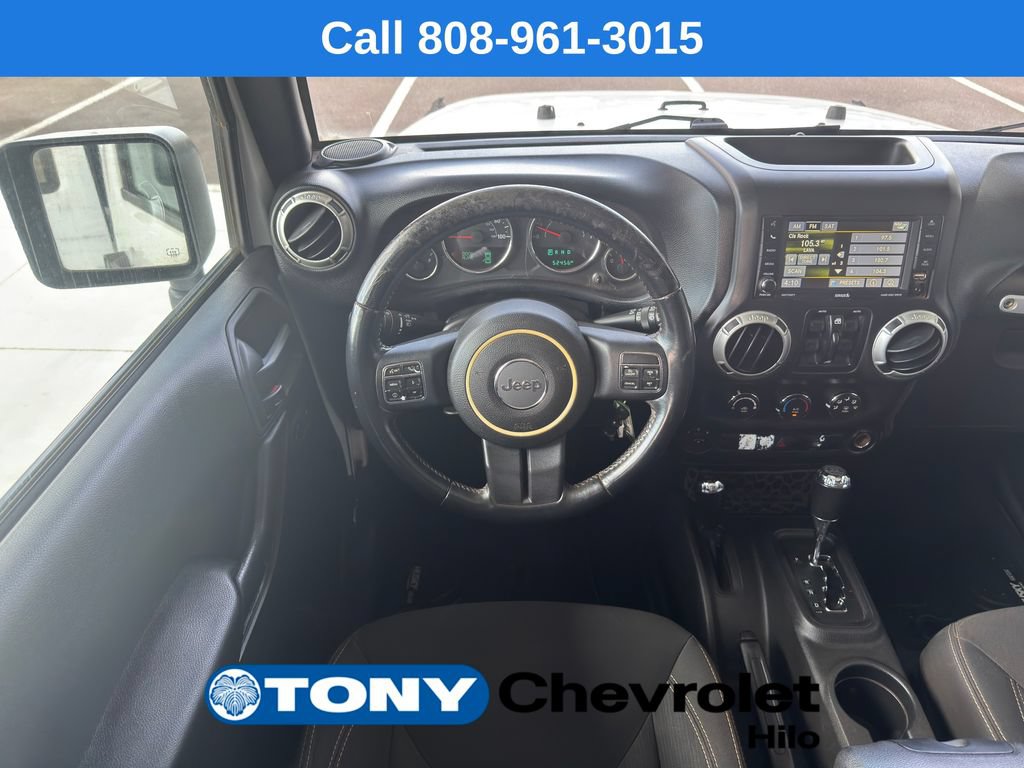 Used 2016 Jeep Wrangler Unlimited Sahara w/ Connectivity Group AWD/4WD image 12