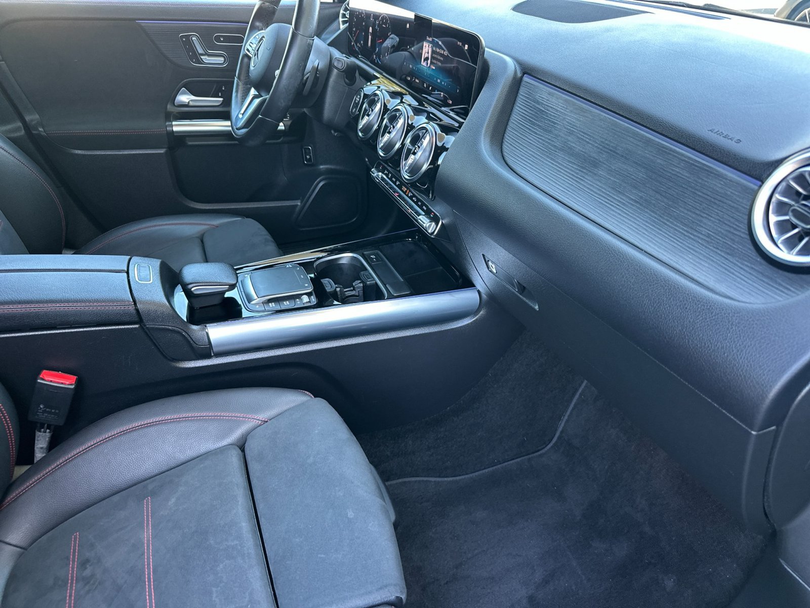 Used 2023 Mercedes-Benz GLA 250 image 16