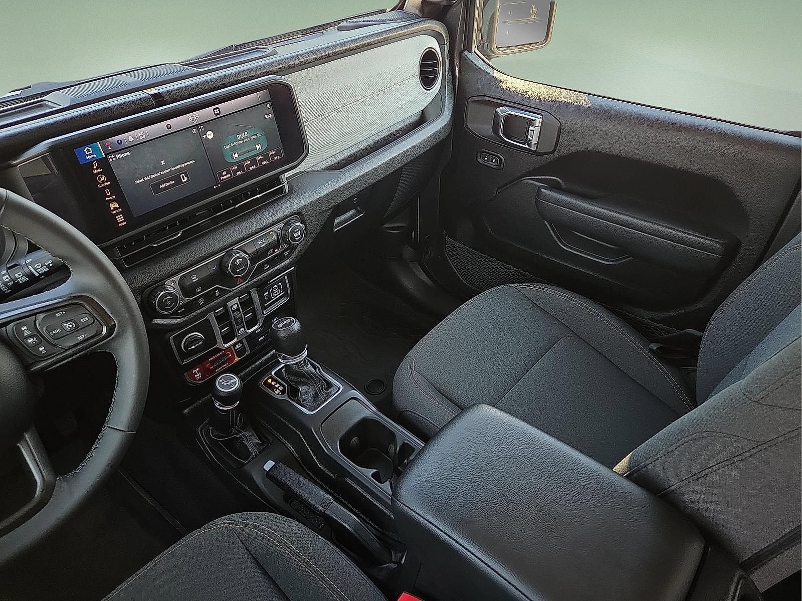 Used 2025 Jeep Wrangler Unlimited Sport AWD/4WD image 12
