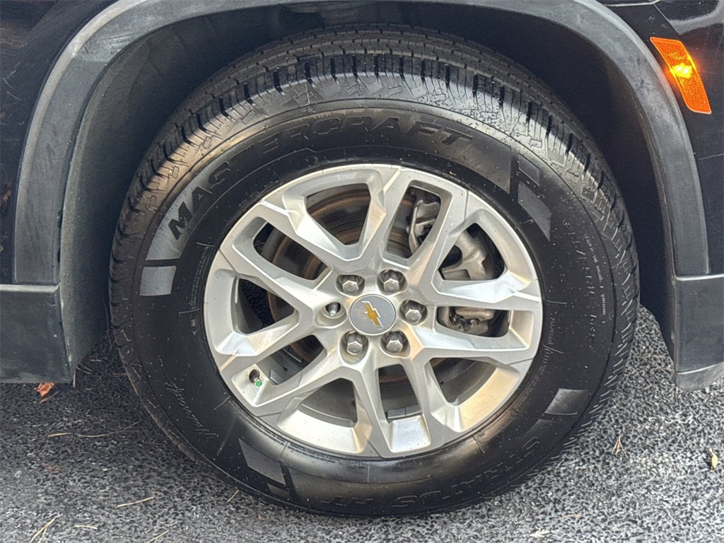 Used 2022 Chevrolet Traverse LS image 14