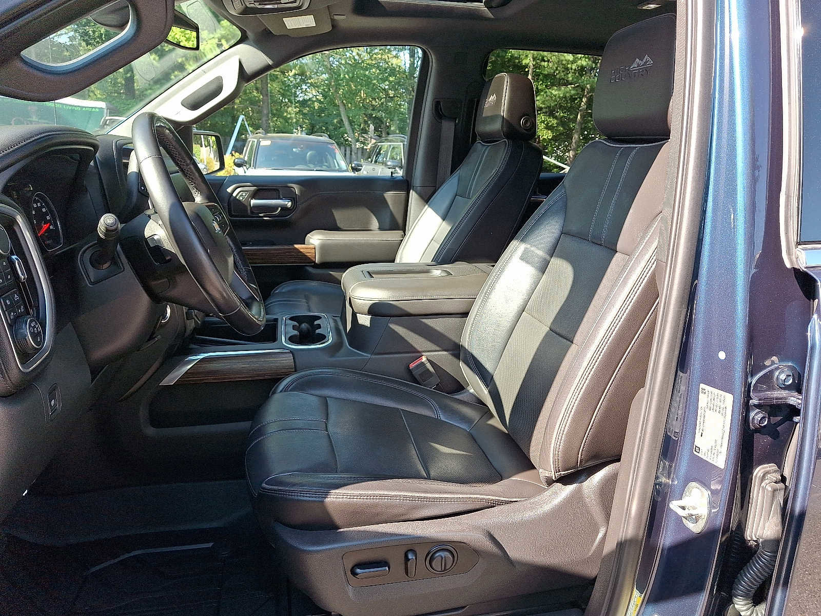 Used 2019 Chevrolet Silverado 1500 High Country image 9