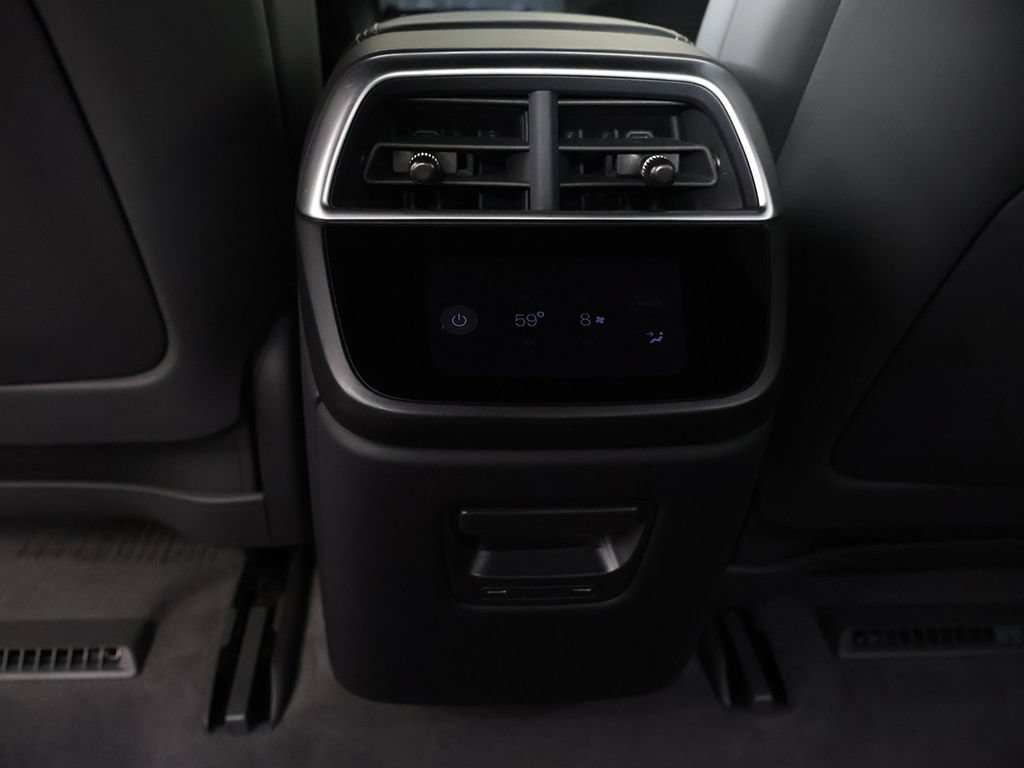 Used 2024 Lucid Air Pure RWD image 31
