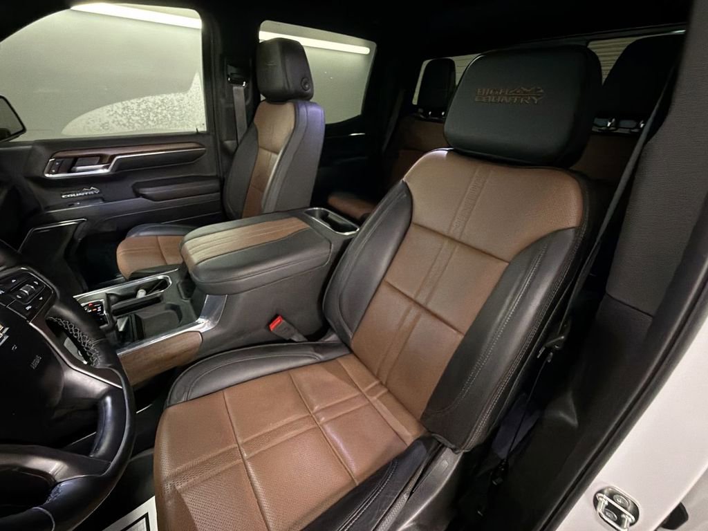 Certified 2024 Chevrolet Silverado 1500 High Country w/ Technology Package image 20