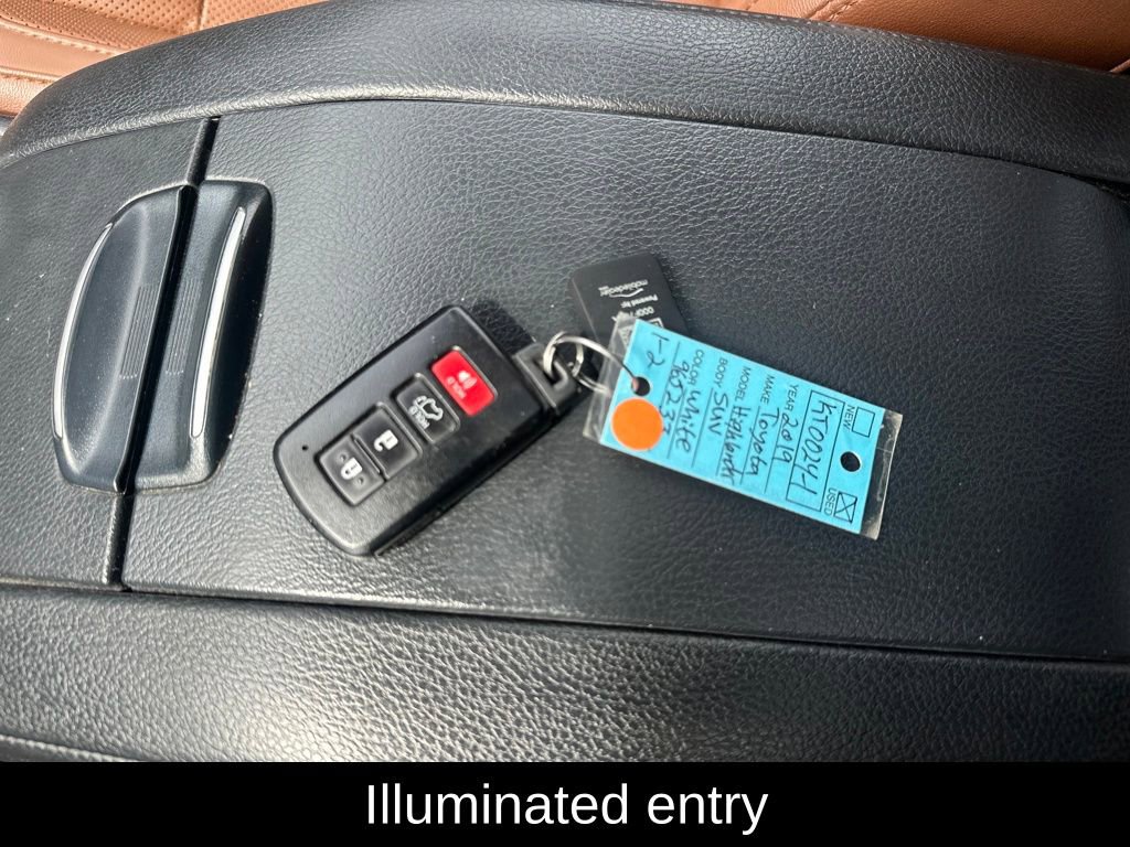 Used 2019 Toyota Highlander Limited image 20