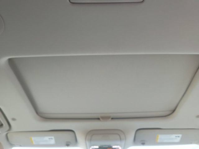 Used 2019 Buick Enclave Essence AWD/4WD image 7