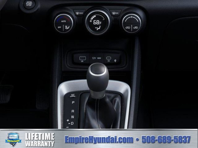 New 2026 Hyundai Venue SEL FWD image 16