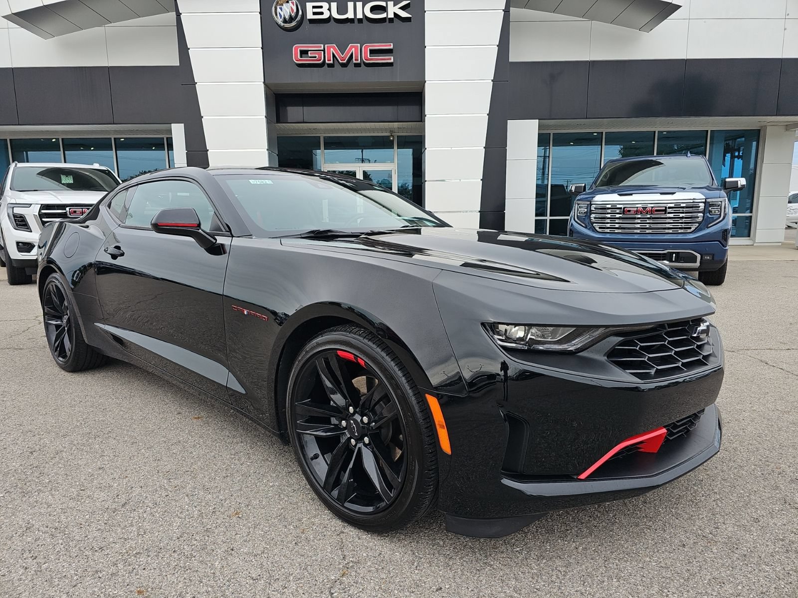 Used 2023 Chevrolet Camaro LT w/ Redline Edition RWD image 1
