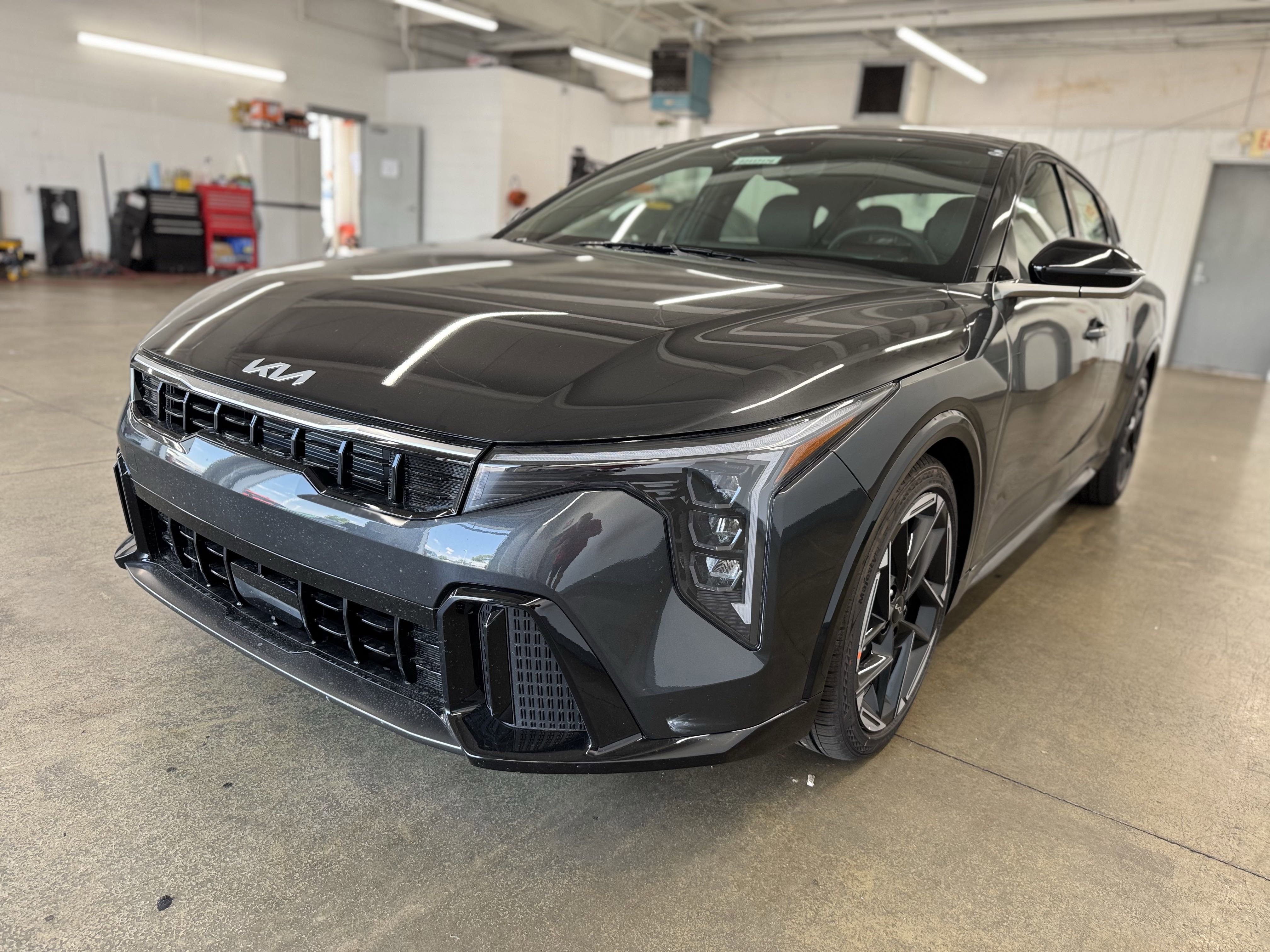 New 2025 Kia K4 GT-Line image 7