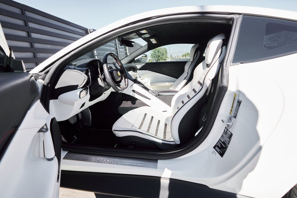 Used 2022 Ferrari Roma image 32