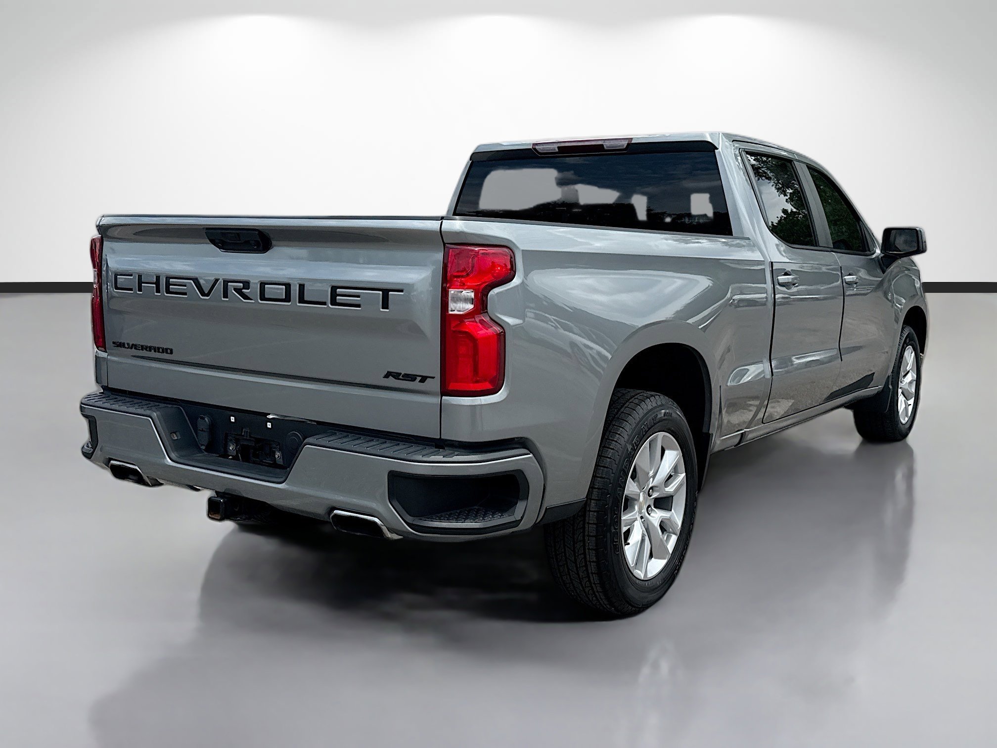Used 2023 Chevrolet Silverado 1500 RST AWD/4WD image 3