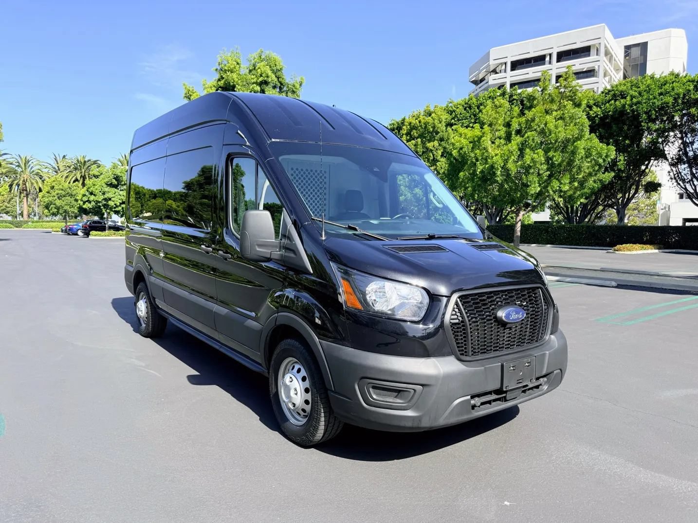 Used 2023 Ford Transit 250 148 High Roof AWD w/ Load Area Protection Package image 7