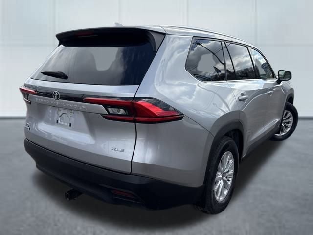 Used 2024 Toyota Grand Highlander XLE image 4