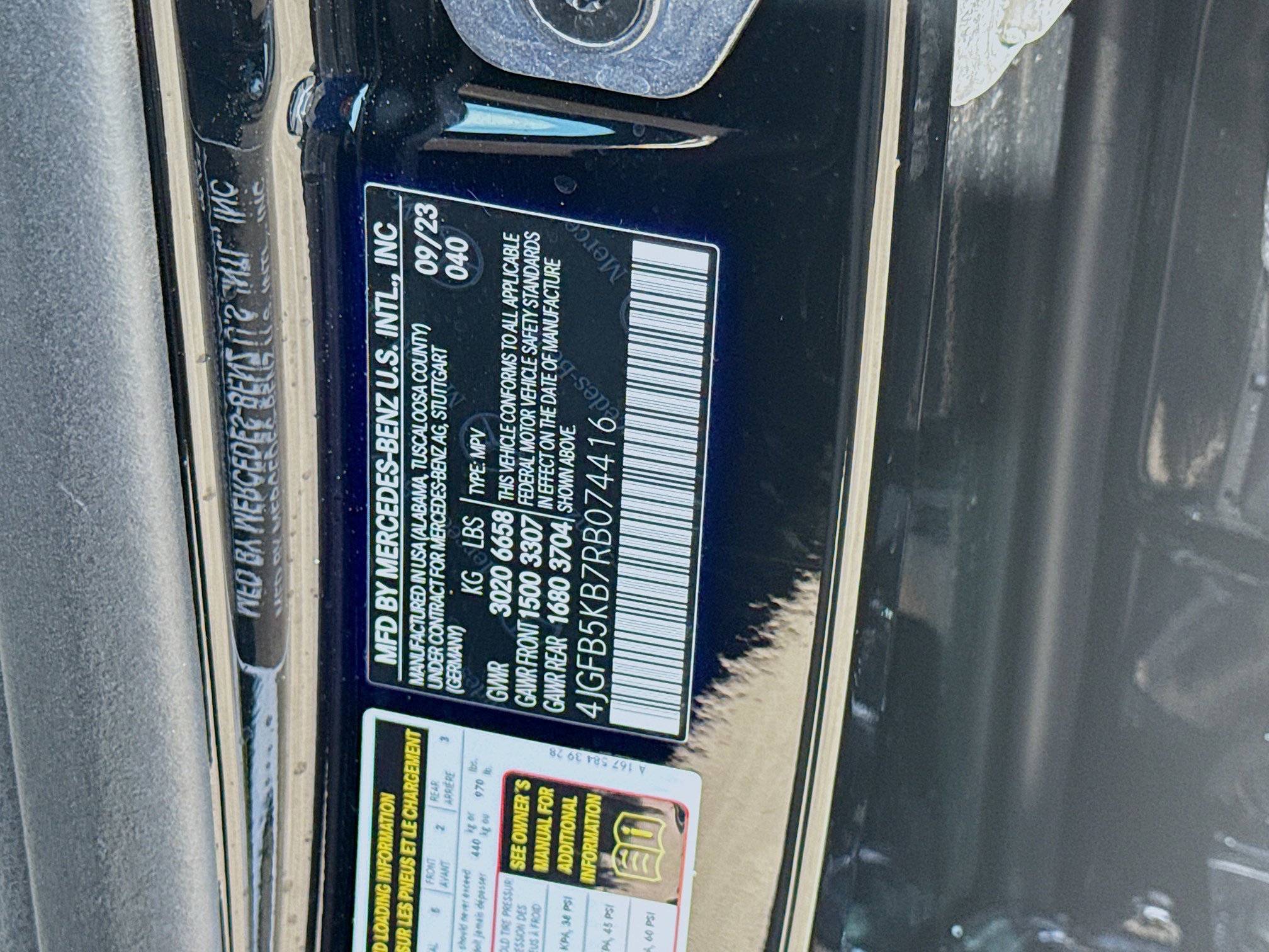 Used 2024 Mercedes-Benz GLE 450 4MATIC image 36