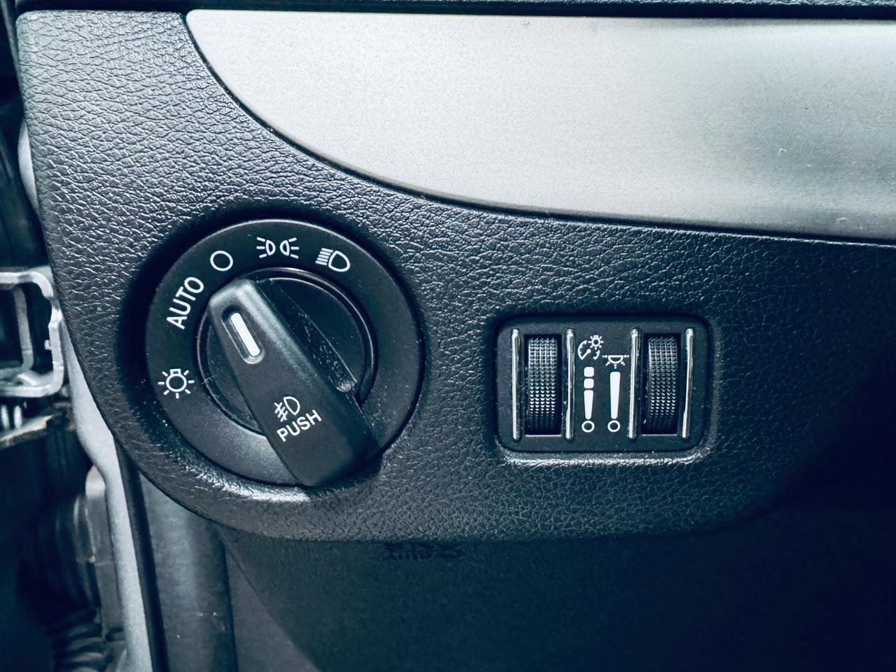 Used 2018 Dodge Grand Caravan GT image 39