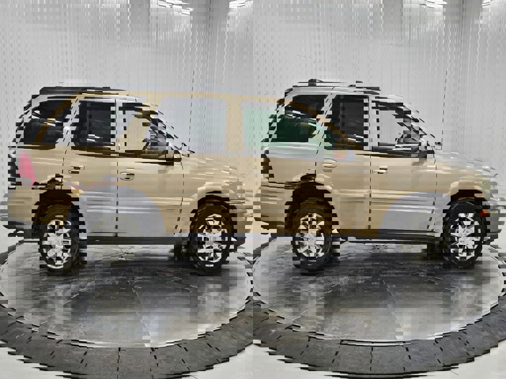 Used 2004 Buick Rainier CXL image 31