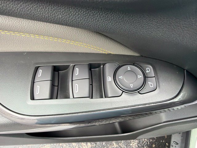 New 2026 Chevrolet Trax ACTIV w/ Sunroof Package FWD image 9