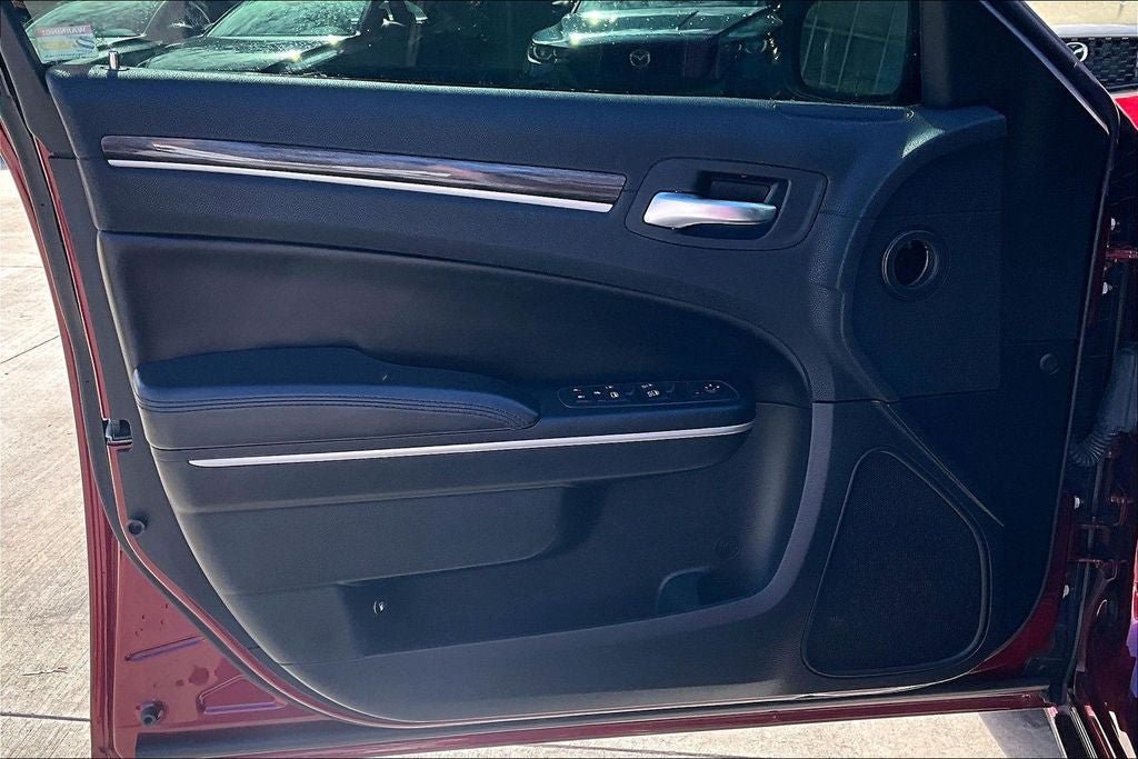 Used 2019 Chrysler 300 Touring w/ Sport Appearance Package RWD image 25
