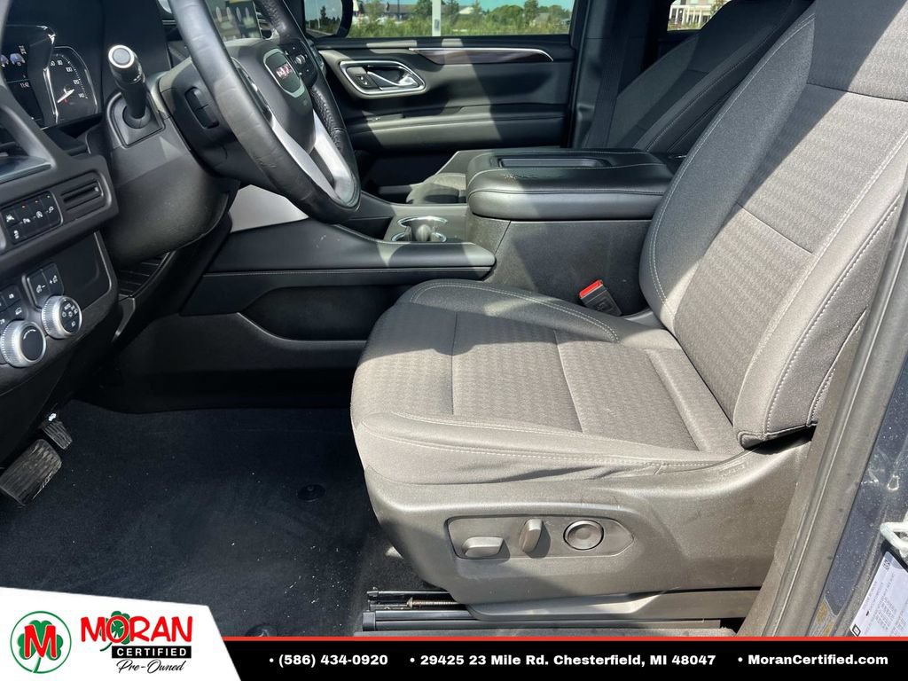 Used 2021 GMC Yukon SLE w/ Gmc Pro Safety Plus Package AWD/4WD image 17