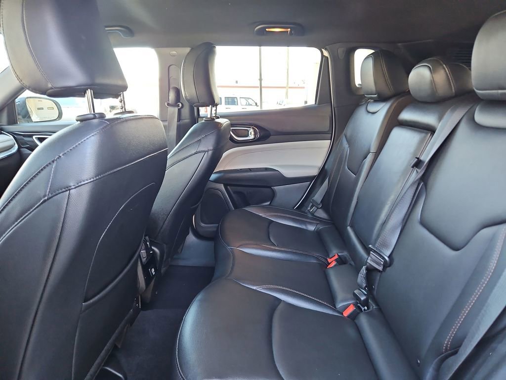 Used 2024 Jeep Compass Limited image 25