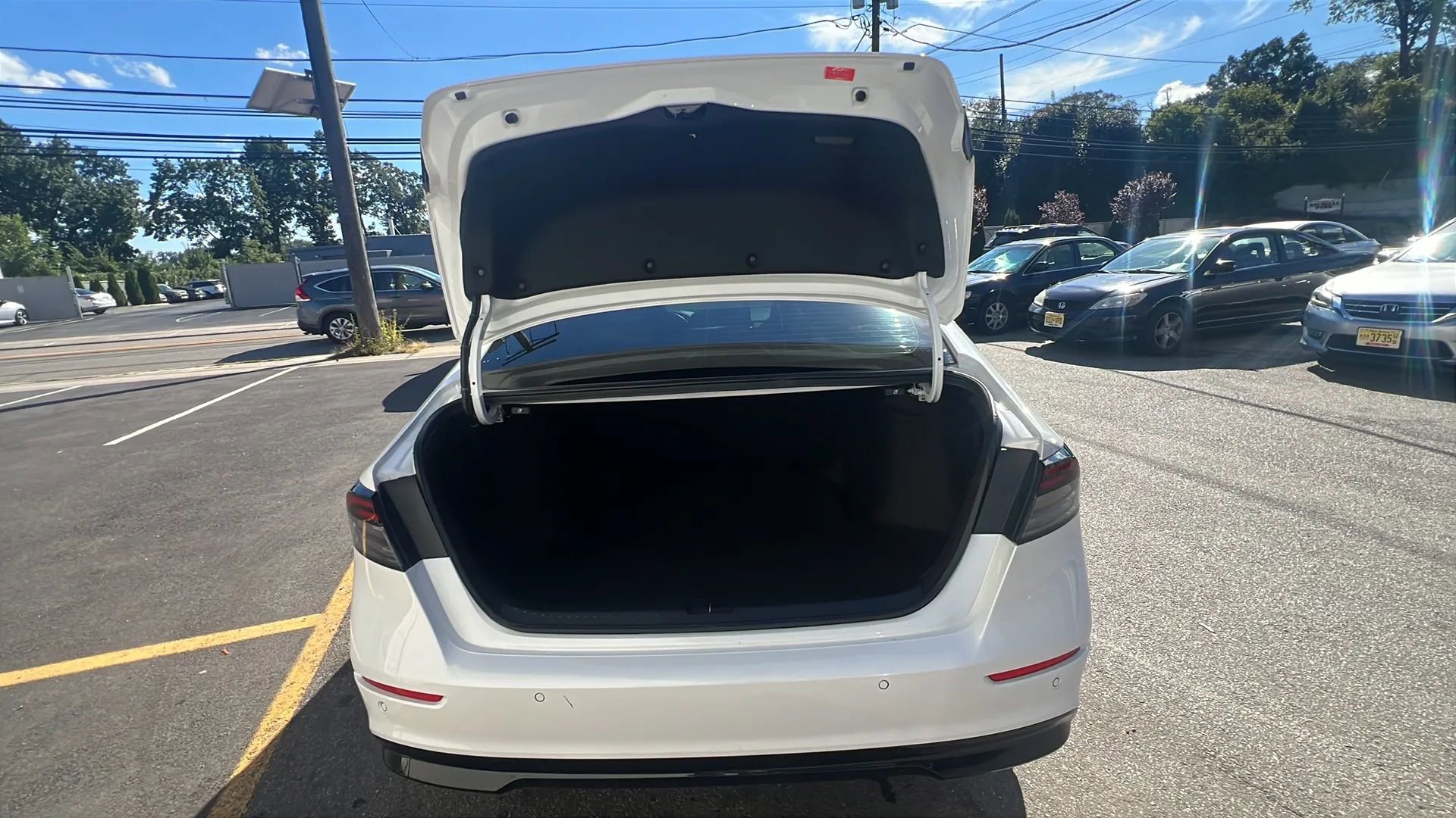 Used 2023 Honda Accord Touring image 8