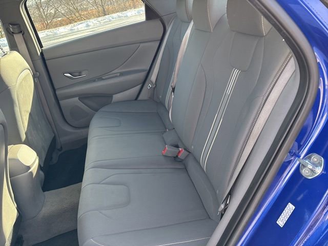 Used 2023 Hyundai Elantra SEL w/ Convenience Package image 19