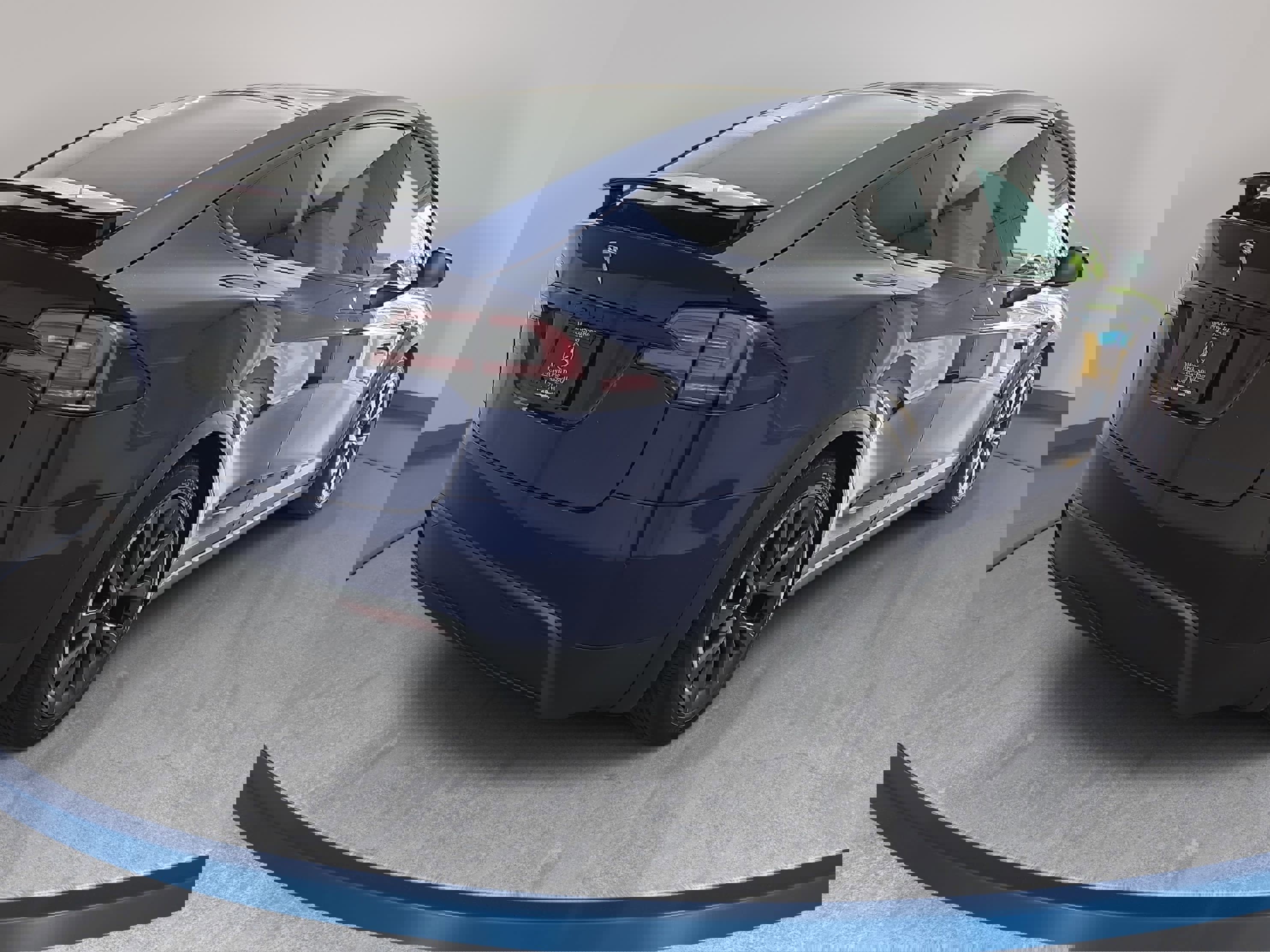 Used 2023 Tesla Model X Plaid image 5