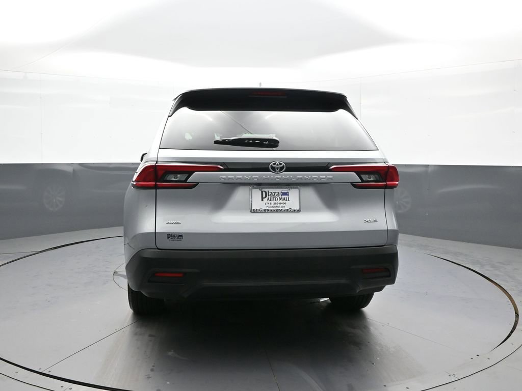 Certified 2025 Toyota Grand Highlander AWD image 7