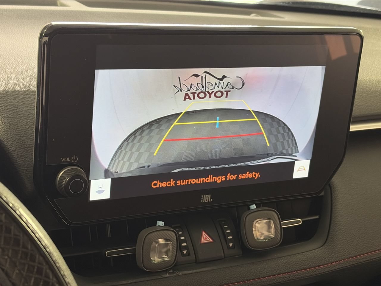 Used 2025 Toyota RAV4 XSE AWD/4WD image 17