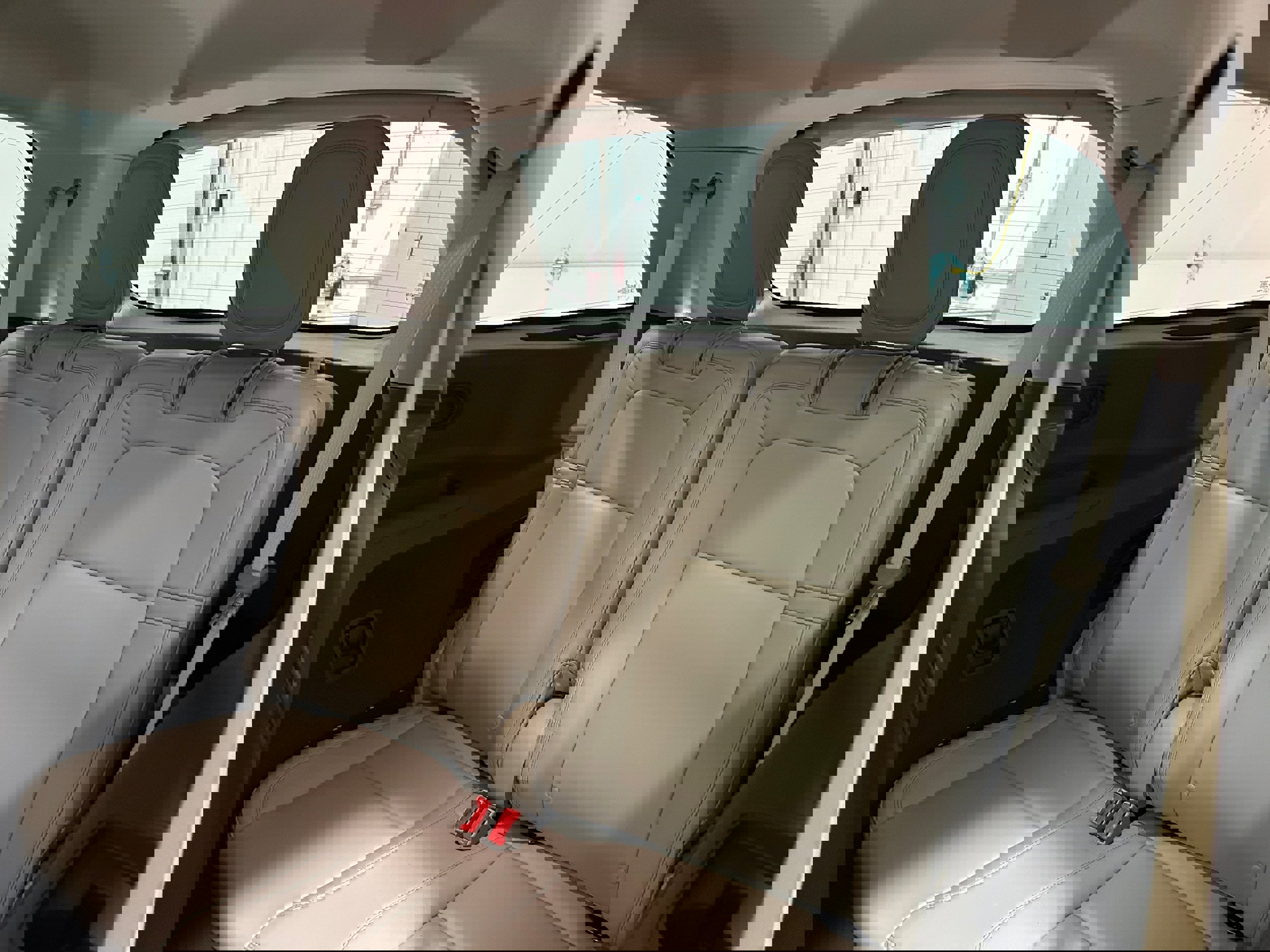 Used 2020 Lincoln Aviator Reserve w/ Equipment Group 201A image 31