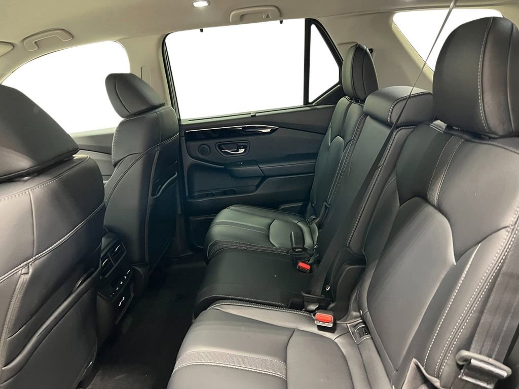New 2025 Honda Pilot EX-L image 16