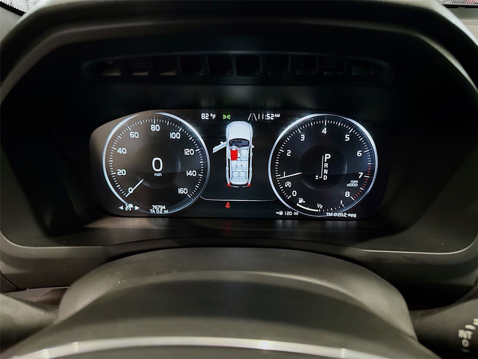 Used 2017 Volvo XC90 T6 Momentum w/ Vision Package image 4