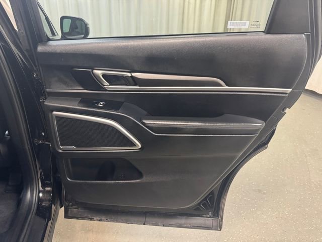 Used 2025 Kia Telluride S image 36
