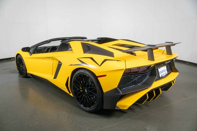Used 2016 Lamborghini Aventador LP 750-4 Superveloce AWD/4WD image 6