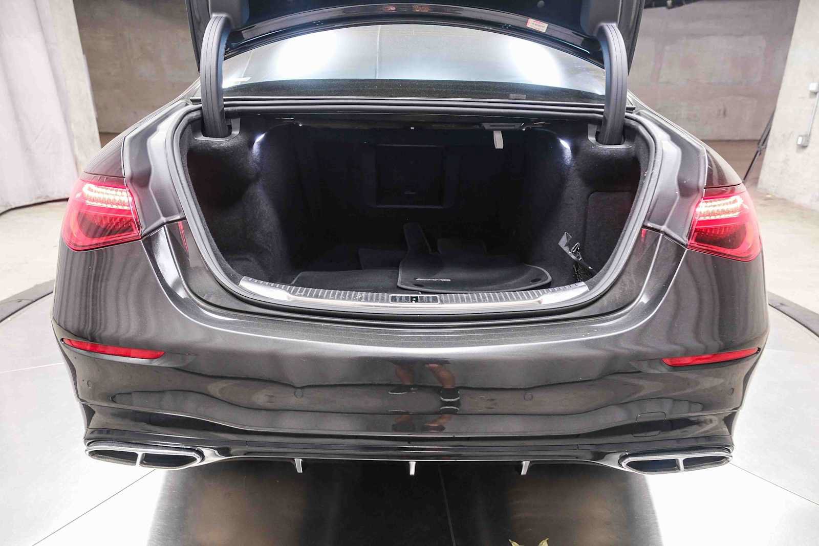 Certified 2022 Mercedes-Benz S 500 4MATIC image 31