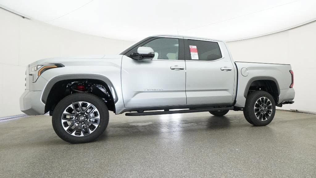 New 2026 Toyota Tundra Limited AWD/4WD image 18