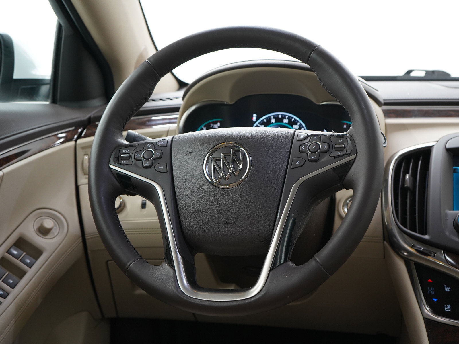 Used 2015 Buick LaCrosse Premium w/ Driver Confidence Package #1 FWD image 15