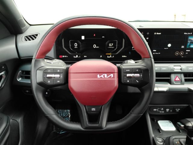 Used 2025 Kia K4 GT-Line w/ GT-Line Premium Package FWD image 33