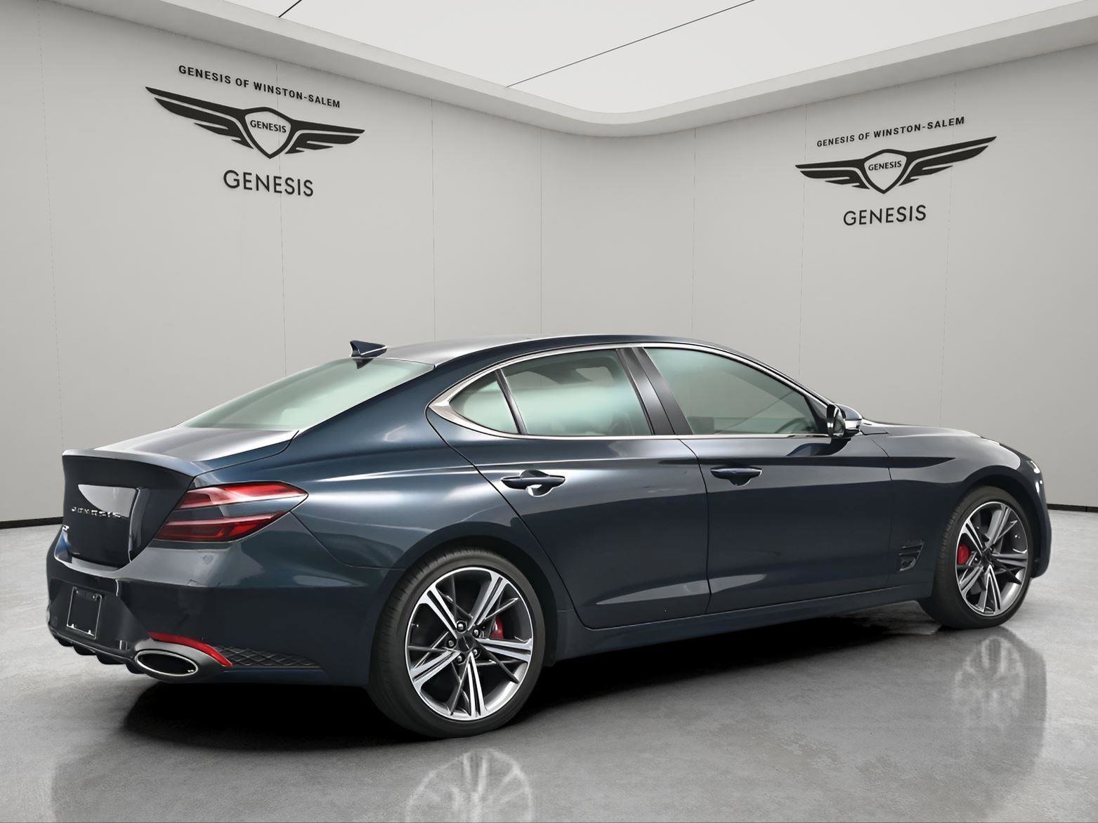 Used 2025 Genesis G70 2.5T w/ Sport Prestige Package image 4