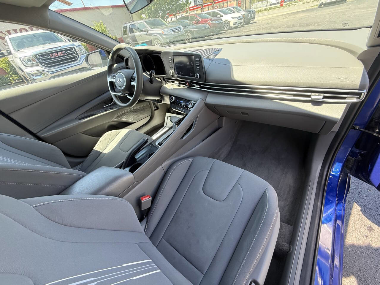 Used 2022 Hyundai Elantra SEL w/ Cargo Package FWD image 27