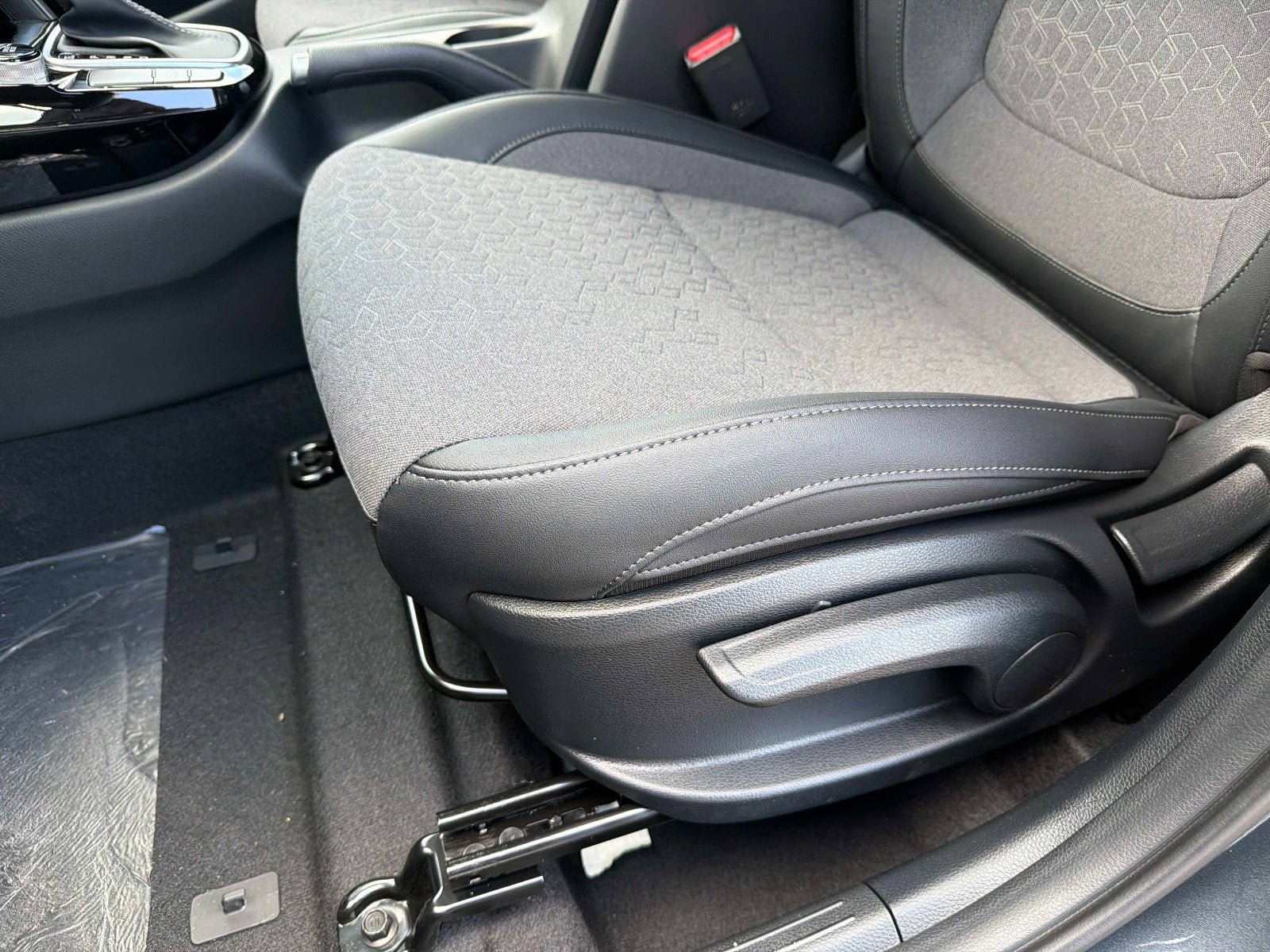 New 2026 Kia Seltos S FWD image 16