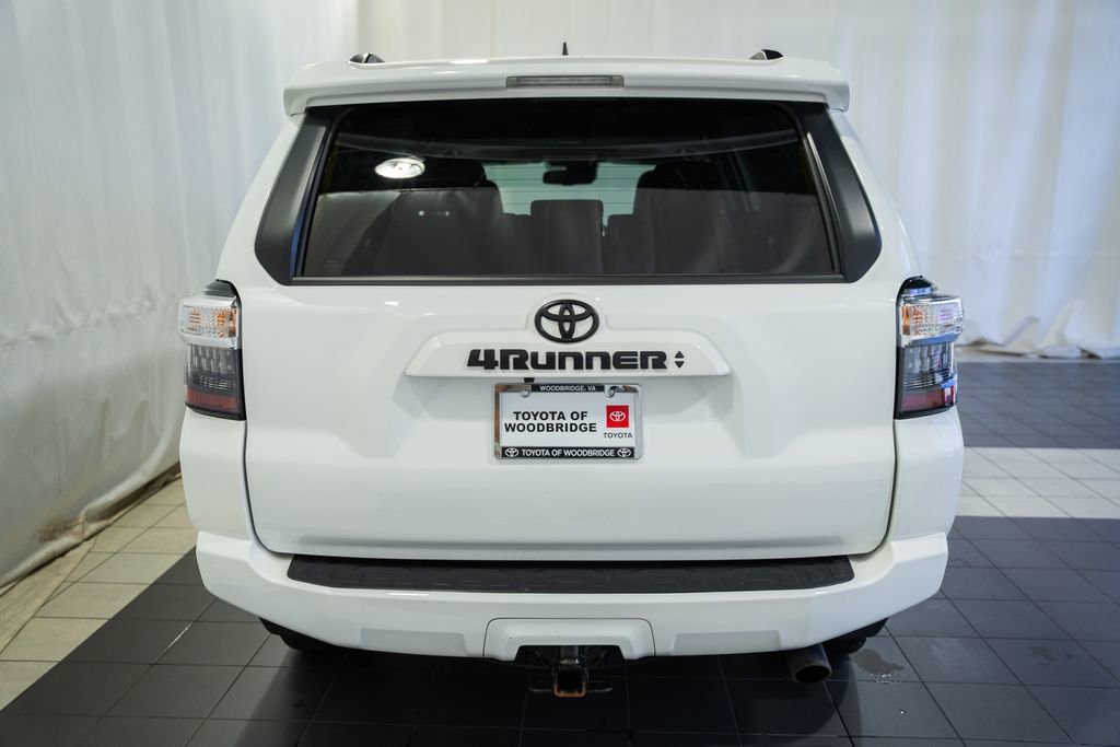 Used 2024 Toyota 4Runner SR5 Premium w/ Moonroof Package AWD/4WD image 5