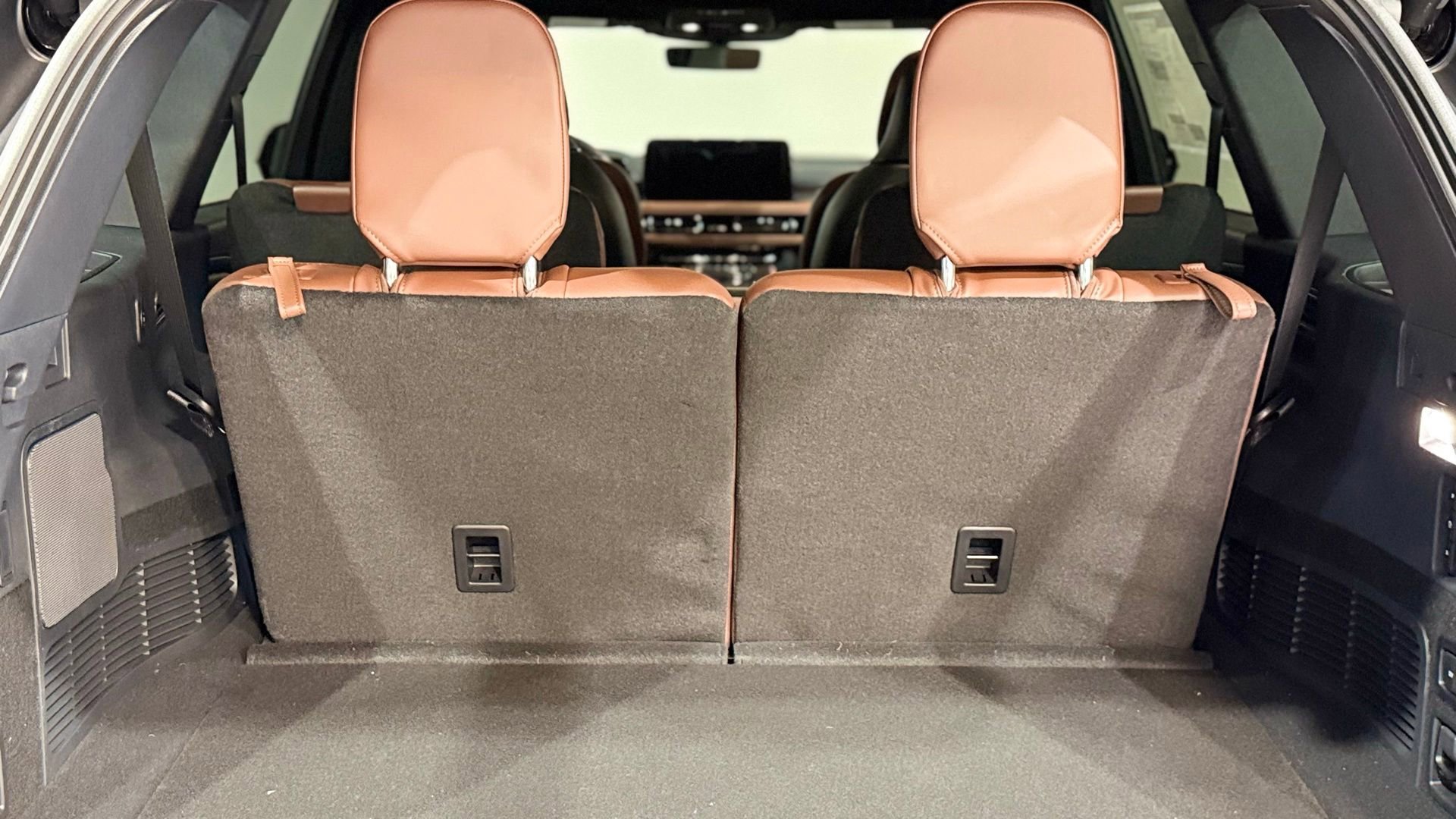 New 2026 Lincoln Aviator Reserve AWD/4WD image 33